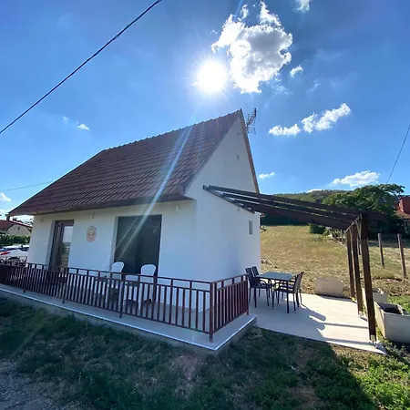 Borászporta Kisház Apartman *