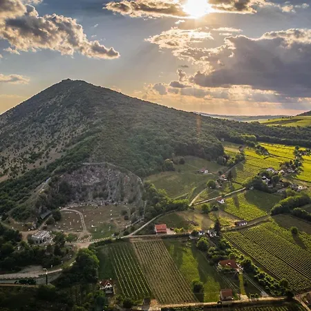 Borászporta Kisház * Villány