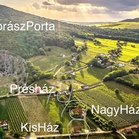 Appartement Boraszporta Kishaz Villány