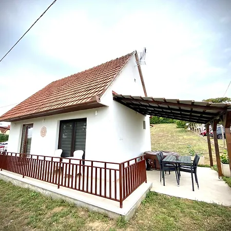 Boraszporta Kishaz דירה Villány